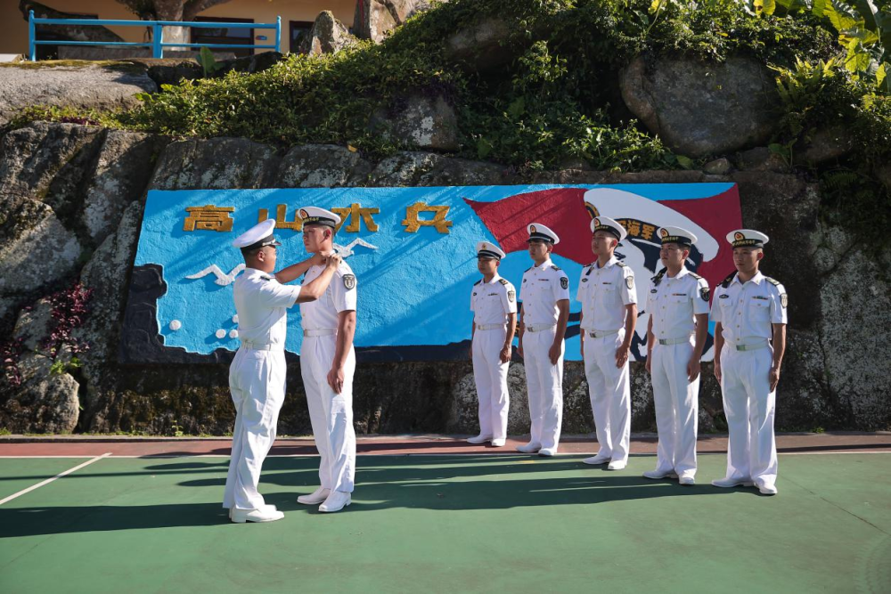 —南部战区海军某观通站练兵备战记事CQ9传奇电子在山巅“走向深蓝”—(图5)