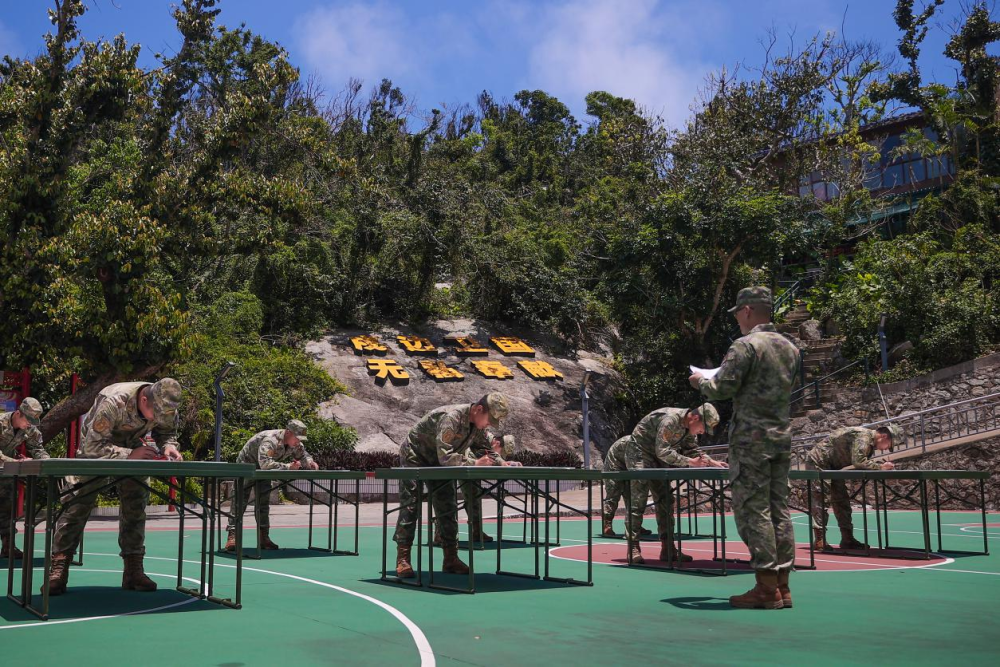 —南部战区海军某观通站练兵备战记事CQ9传奇电子在山巅“走向深蓝”—(图4)